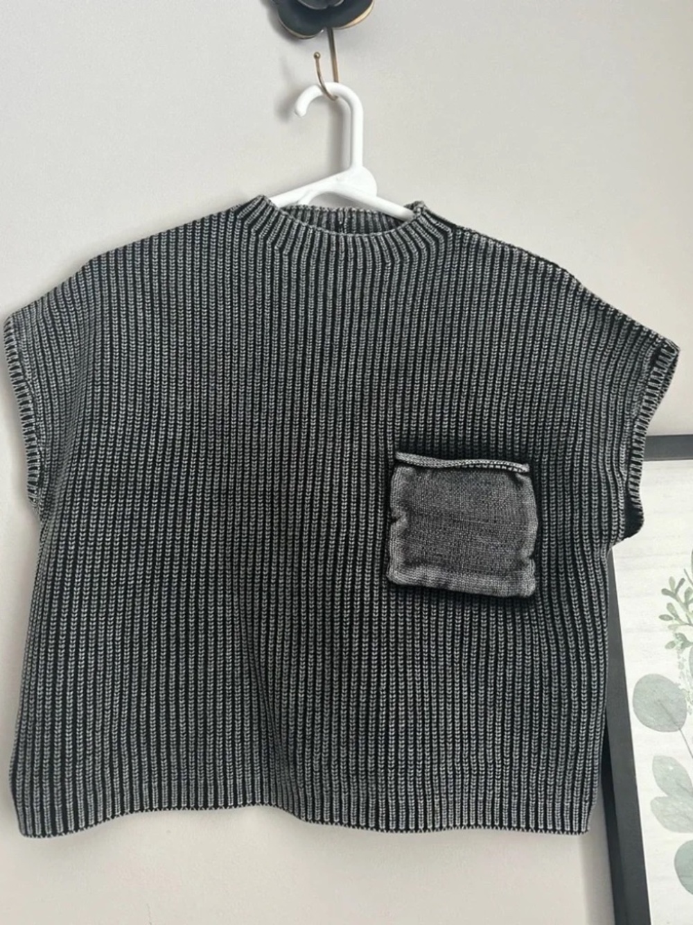 New Zenana Washed Charcoal Ribbed Knit Top Sweater Cap Sleeves Pullover Boho - Picture 3 of 5